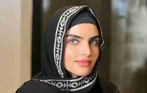  الفاشينيستا السعودية سارة الودعاني بـ تصريحات صادمة عن زوجها: أبو سعد ما يهمه إلا الدراهم -فيديو