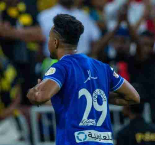 نادي اوروبي كبير يخطط لخطف الدوسري من الهلال السعودي 