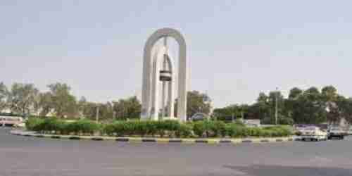 سقوط مواطن من عمارة في عدن 