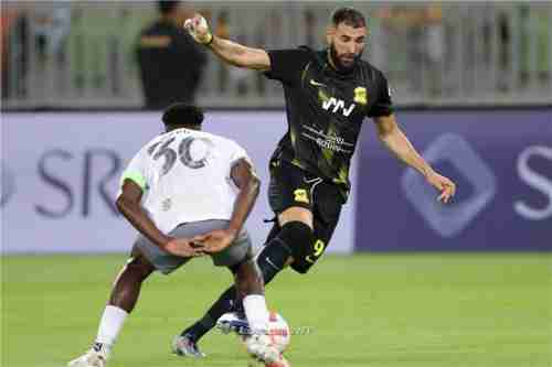 الاتحاد ينجز مهمة الطائي ويتصدر دوري روشن السعودي