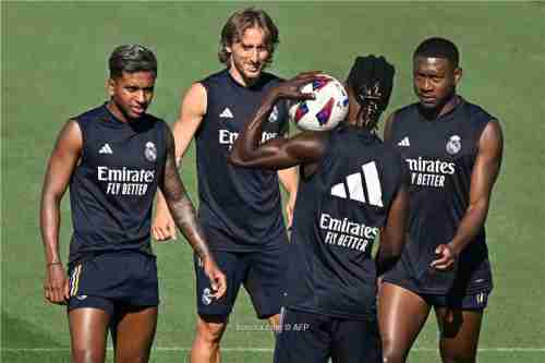 أنشيلوتي: مودريتش غاضب.. ولم يعجبني موقف روبياليس