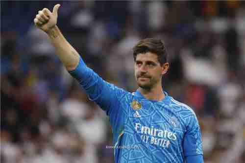 كورتوا يطمئن جماهير ريال مدريد