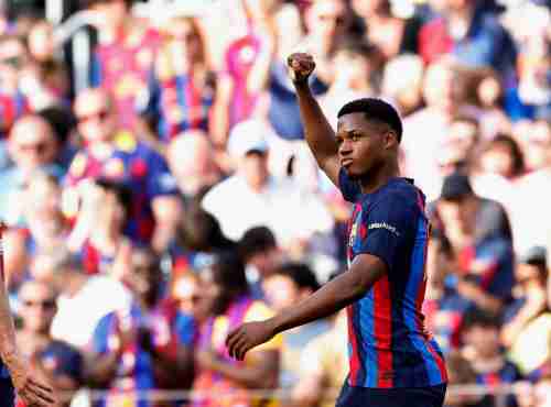 أنسو فاتي من برشلونة إلى برايتون معاراً