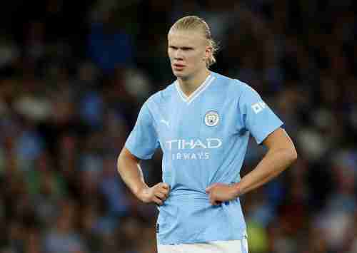 هالاند ينام بشريط لاصق على فمه