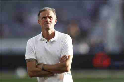 إنريكي لنجم باريس: لن تلعب أبدا في وجودي