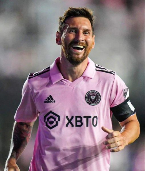 ميسي يتفاعل مع صفقة ألفاريز وأتلتيكو مدريد