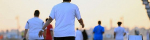 المشي قبل الأكل أم بعده.. أيهما يحرق الدهون أكثر؟