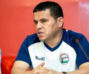 استبعاد ثم استدعاء للقائمة النهائية.. لغز النفيعي يحير الشارع الكروي