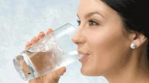 10 عادات افعلها صباحاً لصحة أمعائك وجهازك الهضمى