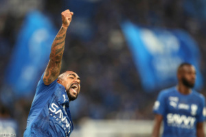 بثنائية الرياض.. الهلال يحافظ على تقاليده