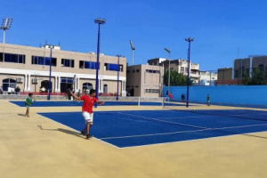 إنطلاق منافسات البطولة الـ12 للتنس الأرضي على ملاعب نادي التنس العدني بكريتر