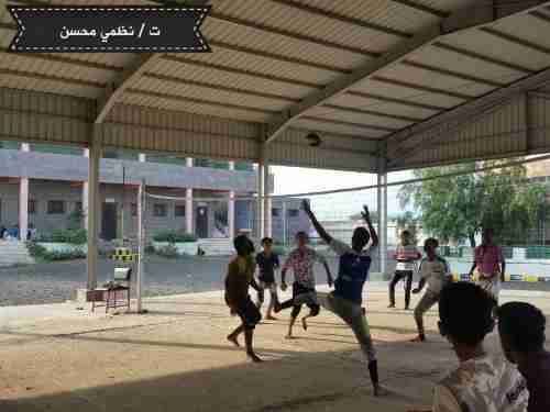 الدوري السنوي لكرة الطائرة برعاية المجلس الانتقالي الجنوبي ومدرسة الشهيد صالح عنتر منطقة الجليلة  