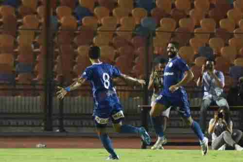بالصور.. هزيمة تاريخية للزمالك تهدي الأهلي درع الدوري