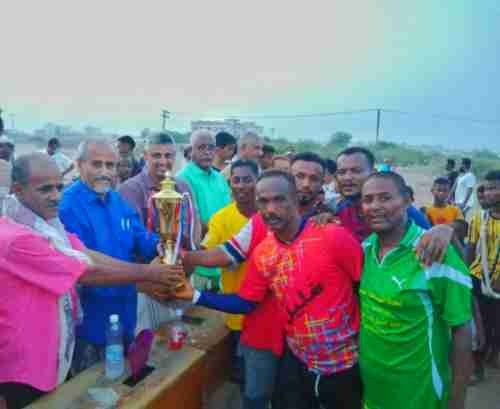 شباب الصومال يفوز على قدامى دار سعد في مباراة تكريم حامد الشاطري