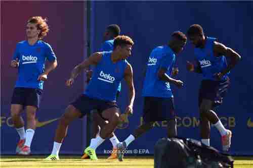لاعب جديد يرحل عن برشلونة خلال ساعات