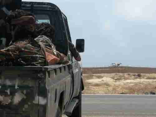 عادل الحسني/ محافظ شبوة وجه قوات عسكرية لمحاصرة القوات الإماراتية التي تتمركز في منشأة بلحاف وتمنع تصدير الغاز