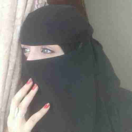 يمنية تطلب الطلاق من زوجها المشرف الحوثي في صنعاء بعد شهر من الزفاف .. والسبب غريب 