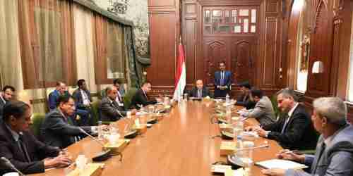 الرئيس هادي: لا يمكن القبول بفرض التجربة الايرانية في اليمن مطلقا مهما كلف ذلك من معاناة وثمن