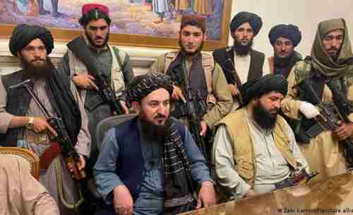 اندلاع شجار كبير بين قادة “طالبان” في القصر الرئاسي ..لهذا السبب