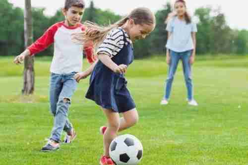 بشكل صحي.. هكذا تلعب ممارسة الرياضة دوراً كبيراً في نمو الأطفال