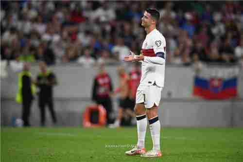 الحكم يعيد رونالدو سريعا للسعودية