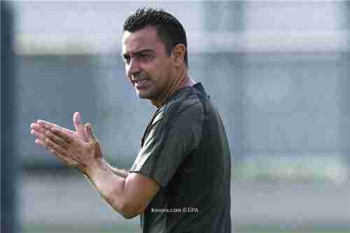 بعد رحيل 11 لاعبا.. تشافي يعيد بناء هجوم برشلونة