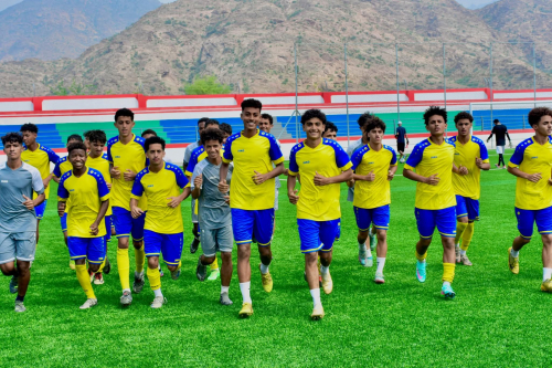 الوزير البكري يحفز منتخب الناشئين على المشاركة المشرفة في كأس الخليج
