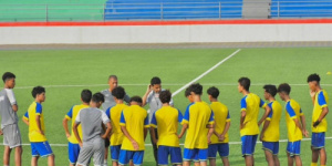 منتخب الناشئين يغادر لودر إلى قطر .. اسماء اللاعبين 