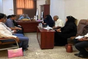 كلية الإعلام بجامعة عدن تعقد اجتماعها الدوري وتقر استعداداتها للعام الدراسي الجديد.