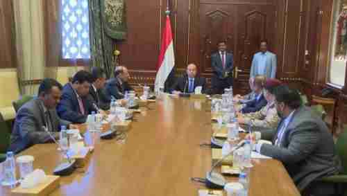 منح وزراء في الشرعية من دخول عتق عاصمة محافظة شبوة ؟! 