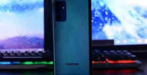 سامسونغ تكشف عن هاتفها الجديد Galaxy M52 5G