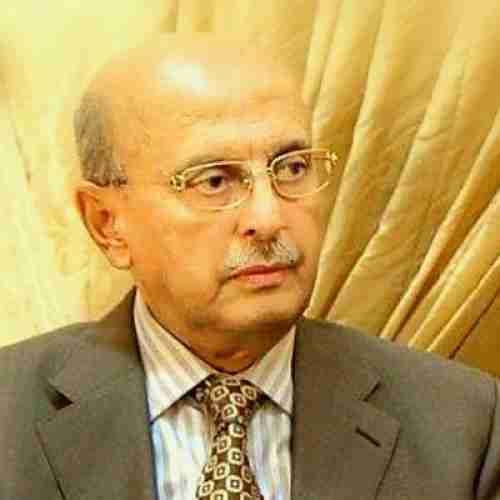 وزير سابق يكشف عن حل سياسي جديد في اليمن ..يعطى بعض الصلاحيات الرئيس