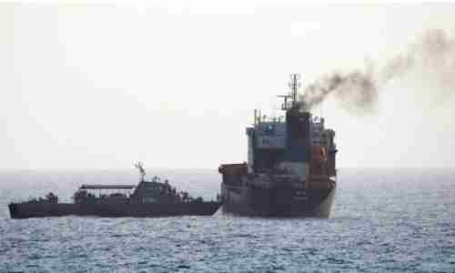 رسمياً.. اليمن ترد على مزاعم ايران بشأن اعتراض سفينة نفط في خليج عدن