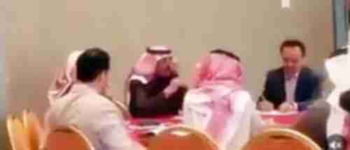 السفير السعودي يطلب من مؤتمر عفاش تحرير صنعاء .. فيديو 