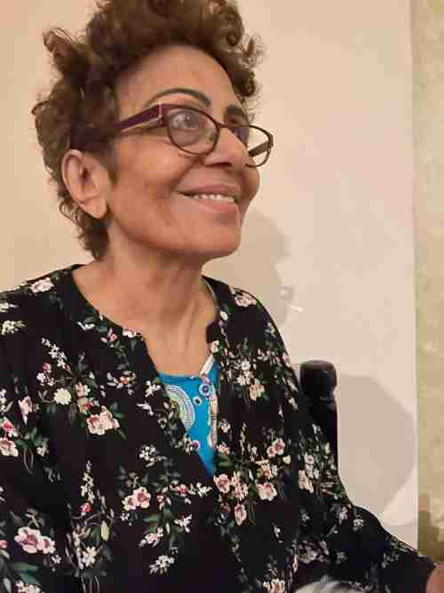 وفاة الشاعرة اليمنية المشهورة فاطمة العشبي بعد صراع طويل مع المرض