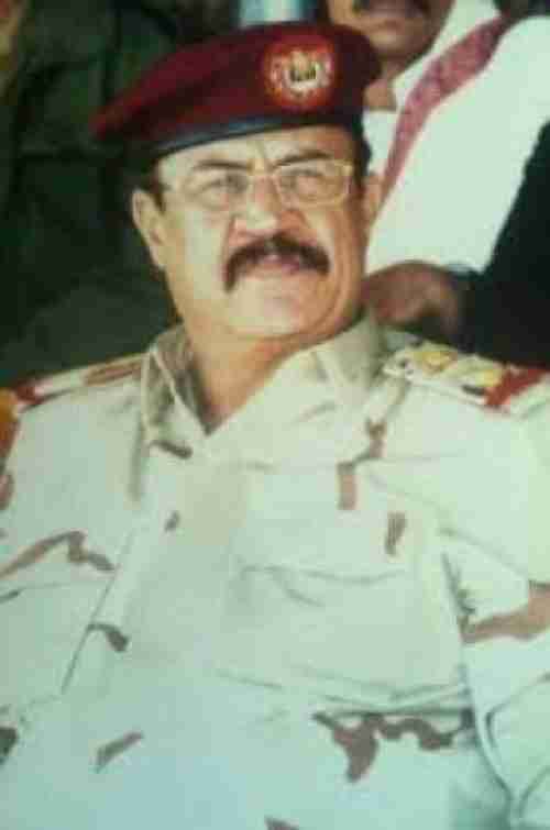   ”العفاشي مهدي مقوله” يستجدي بزعيم الحوثيين من جور السجن و الظلم والابتزاز (تفاصيل).
