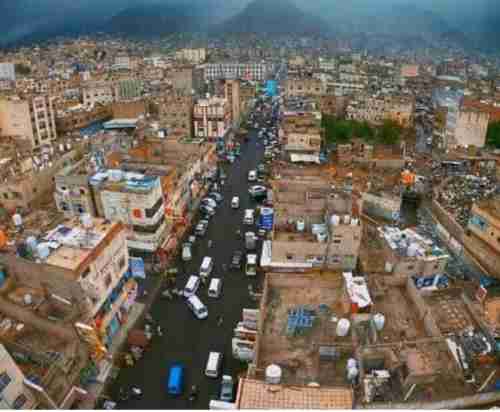 وفاة مدرس في تعز بذبحة صدرية بعد ان خصموا من راتبه الثلثين 