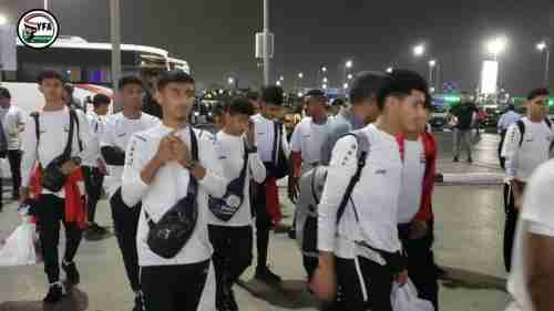 عبدربه يشكر العيسي قبل عودة المنتخب إلى عدن اليوم 