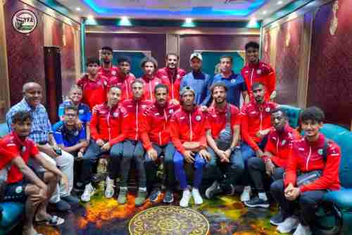 مستشار وزارة الشباب والرياضة يقيم مأدبة عشاء لبعثة المنتخب الوطني