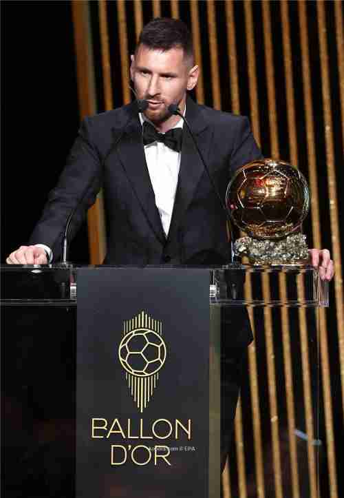 ميسي: برشلونة مرشح للقب الأبطال.. وهذا ما يحتاجه