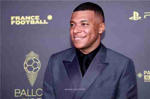 مبابي يخضع: ميسي يستحق الكرة الذهبية