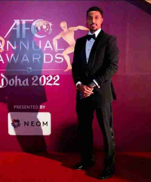 السعودي سالم الدوسري يتوج بجائزة أفضل لاعب في آسيا 