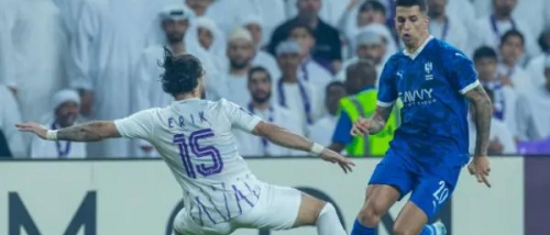 الهلال السعودي يثأر من العين الإماراتي في مباراة جنونية