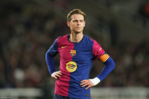 دي يونج برشلونيّا حتى 2029