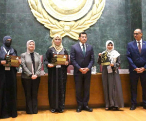 وزير الشباب والرياضة المصري يكرم وفد اليمن المشارك في نموذج محاكاة برلمان الشباب العربي