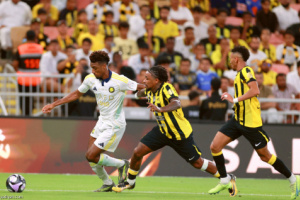 كلاسيكو النصر والاتحاد بصافرة محلية