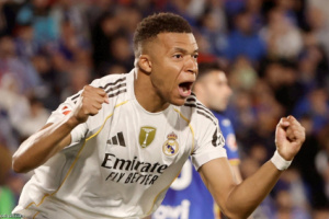 قبل الكلاسيكو.. مبابي يعيد الريال إلى الصدارة