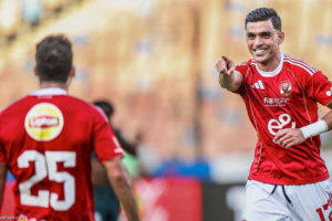 الأهلي يتصدر بثنائية الاتحاد السكندري