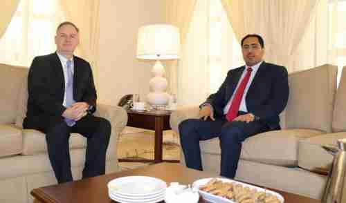   وزير الشباب والرياضة نايف البكري يلتقي السفير الأمريكي لدى اليمن
