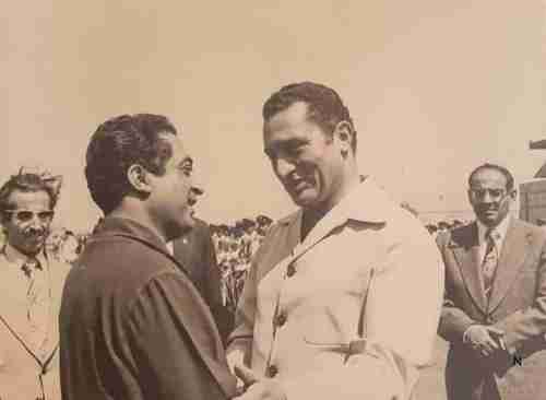 صورة نادرة للرئيس إبراهيم الحمدي و المصري حسني مبارك قبل أن يكون رئيساً